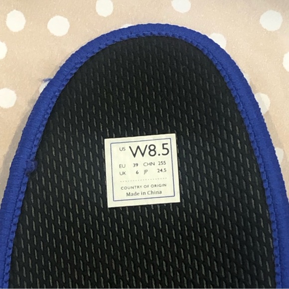 ROTHY’s Women’s Pride San Francisco Rainbow Slip On Sneaker Size 8.5 - Picture 8 of 10